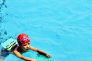 学游泳的简单技巧教学（轻松掌握游泳的关键技巧，开启水中探险之旅）