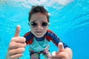 如何帮助小朋友提高游泳技巧（培养小朋友的游泳潜力，助力健康成长）