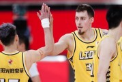 NBA后卫防守效率排行榜（揭秘NBA后卫防守表现，挖掘最具统治力的后卫球员）