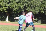 足球女生如何掌握停球技巧（提升足球女生停球能力的关键技巧）