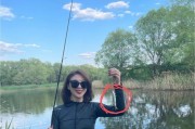 2020年，女钓手路亚钓鱼的探索与成长（钓鱼女子的独特魅力与坚持，2020年路亚钓鱼的热潮）