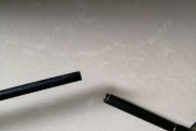 大水域路亚钓鱼攻略（探寻钓鱼的乐趣，路亚鱼竿成为玩家的首选）