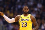 NBA后卫排行榜（快速、灵活、令人眼花缭乱的跳跃技巧，掀起NBA弹跳风潮）