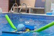 培养游泳宝宝游泳潜水技巧的有效方法（掌握正确方法，让宝宝在水下自如畅游）