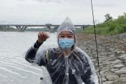 探秘钓鱼东田金湾小区路亚天堂（挥杆垂钓，畅享水上乐园）